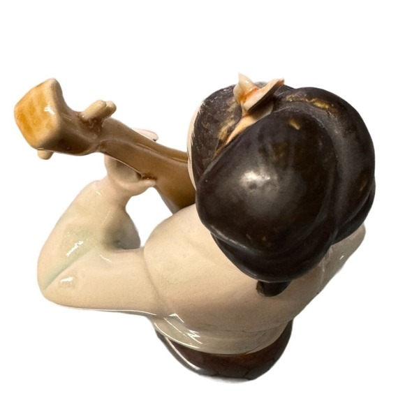 VTG Japanese Geisha Biwa Player Celadon Porcelain Statue Sculpture Figurine #11 - Picture 5 of 8